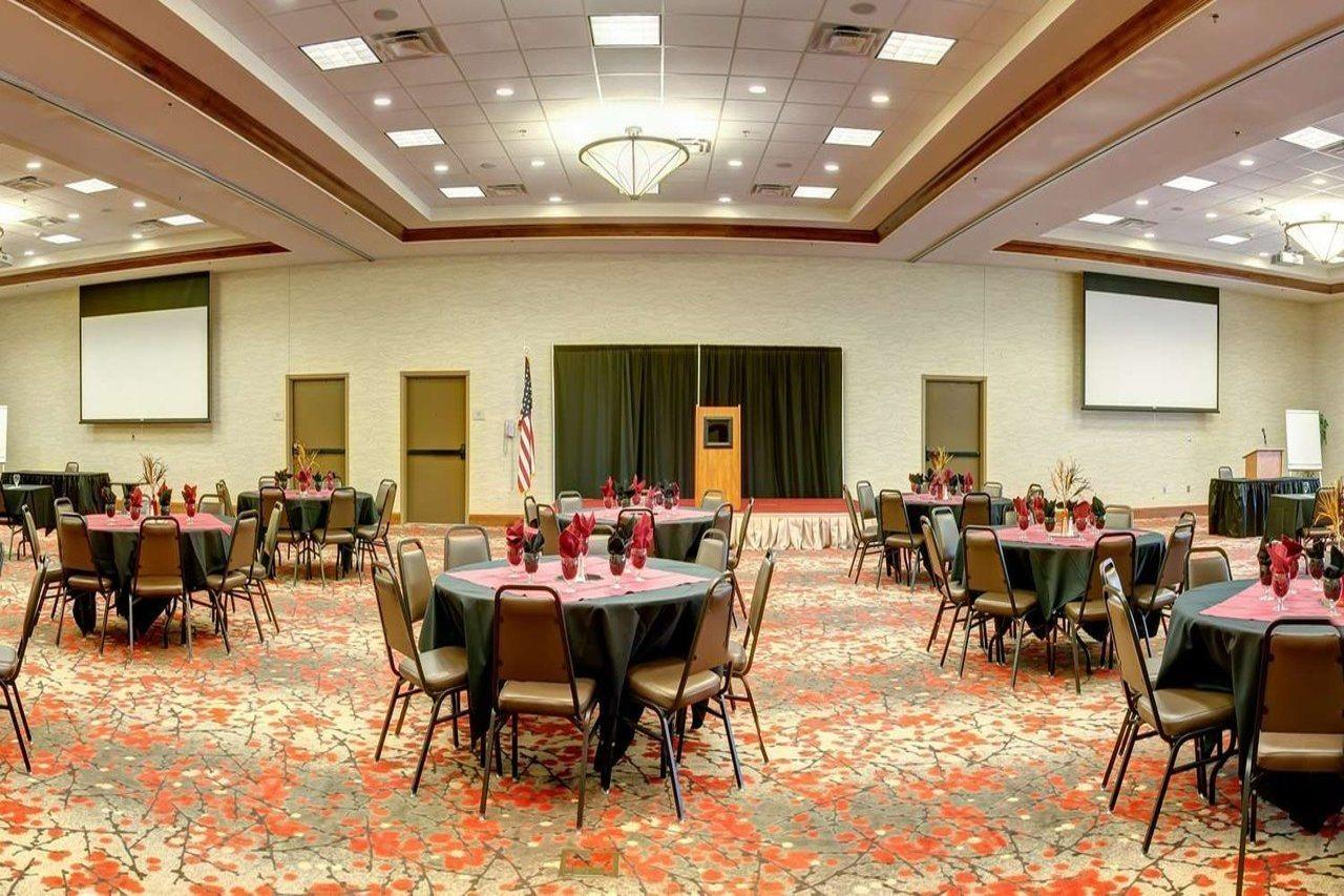 Hilton Garden Inn Rapid City Bagian luar foto