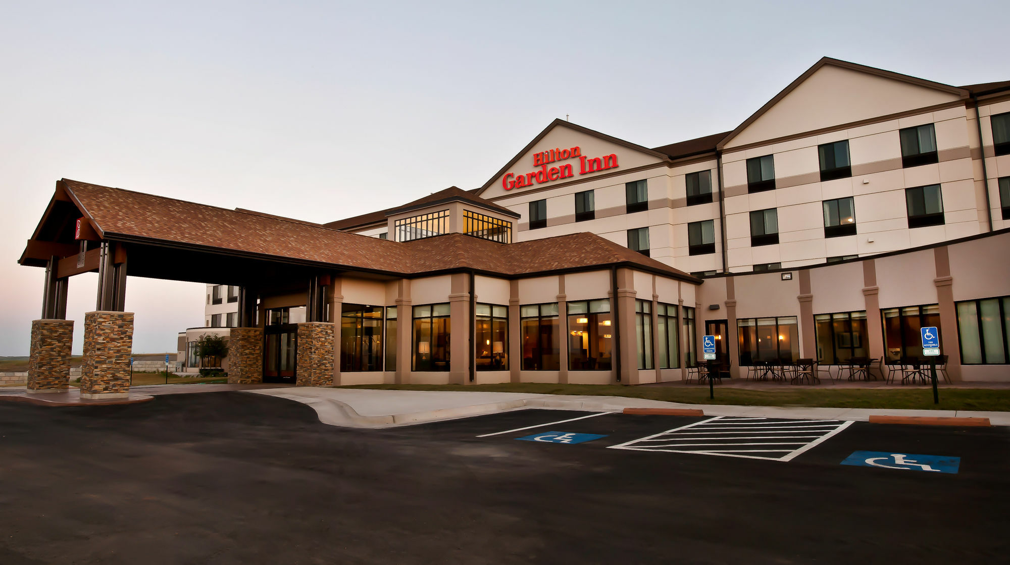 Hilton Garden Inn Rapid City Bagian luar foto